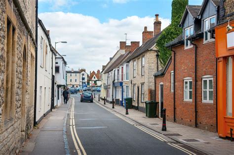 A number of european nations have kicked off 2021 in familiar fashion, locking down residents and struggling to curb coronavirus cases. Hoping to Move In 2021? - Here's How Trends Have Changed ...