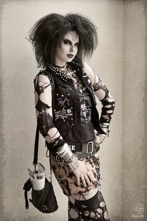 Gothic And Metal And Rock Girls Deathrock Fashion Goth Beauty Goth Fashion