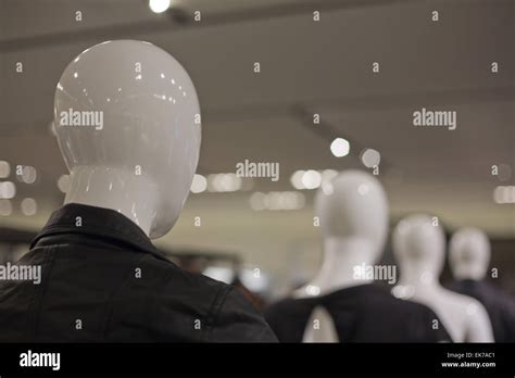 Female Group Mannequins Black Hi Res Stock Photography And Images Alamy