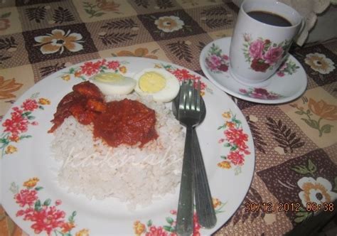 Hujung minggu anda tidak sempurna tanpanya. JOM JAHIT JOM MASAK : nasi lemak kopi O