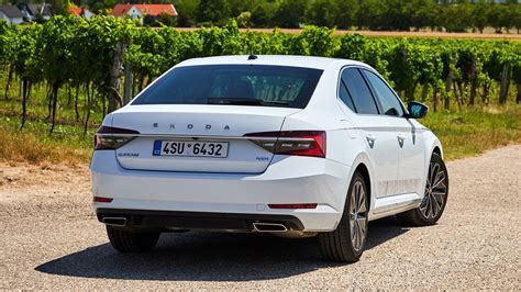 Škoda superb will support you with numerous safety assistants, simply clever features and the škoda superb drives as dynamically as it looks. Skoda 2021 Superb Sedan 2.0 TSI Sportline | 規格配備 - Yahoo奇摩汽車機車