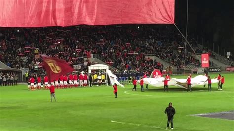 Inspired by ancient south american inca bridges the steel strings provide a visual connection to each stand on either side of the field. Estádio Sporting Clube de Braga - YouTube