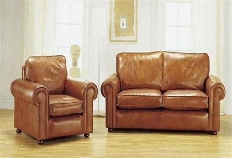 Gray slacks with a maroon sweater and dark grey heels. 20 Best Camel Color Sofas | Sofa Ideas