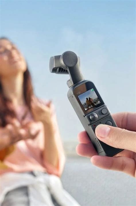 Dji Pocket 2 Tiny Stabilizing Camera Lets You Take Single Handed Photos