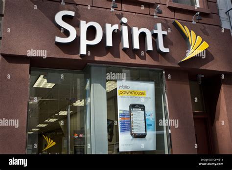 Sprint Nextel Store Hi Res Stock Photography And Images Alamy