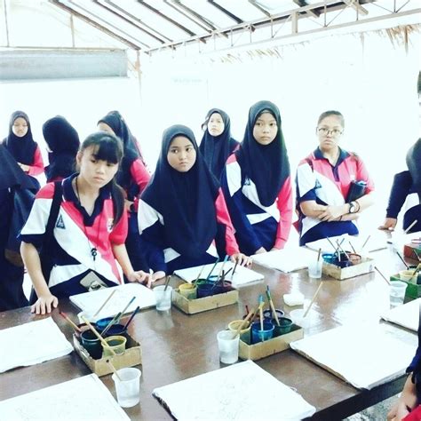 From wikimedia commons, the free media repository. SMK GELANG PATAH: PROGRAM KEMBARA SEJARAH
