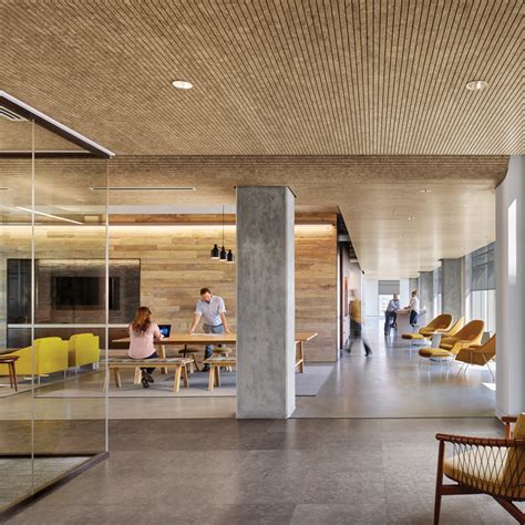 Lighting Goes Au Naturel In The Modern Workplace