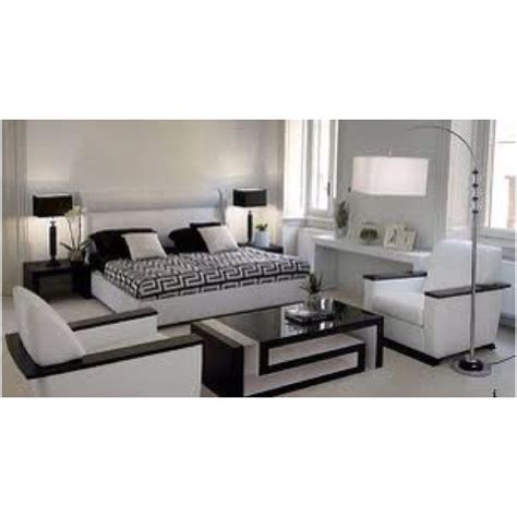 Furniture brand versace home, with its luxurious design is one of the most famous manufacturers trendy, popular things, which are recognized everywhere.no exception and versace home furnishings, in every detail there is the sophistication, the charm, all the elements designed and perfected.products are not just beautiful, she truly luxurious and exclusive. Modern Donatella Versace Bedroom (With images) | Versace ...