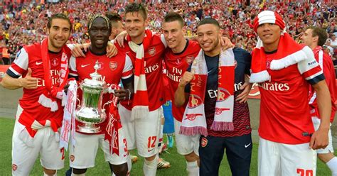 Pictured Arsenal Players Celebrate Fa Cup Win With Raft Of Behind The