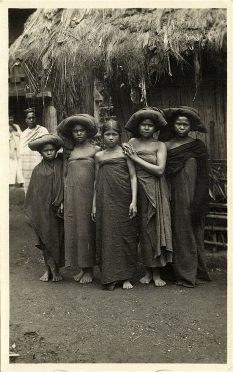 Indonesia Sumatra Beautiful Young Native Batak Girls In Costumes