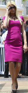 Curvy Paris Hilton Steps Out In Unflattering Pink Dress Daily Mail Online