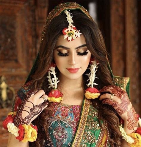 Pin By Fine Touch Design Studio On Mehndi Mayun Pakistani Bridal