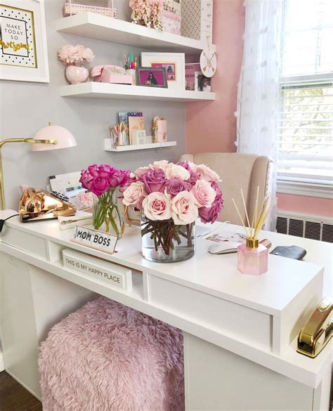 30 Pink Office Decorating Ideas Decoomo