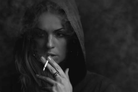 World of russian smoking girls. Smoking girl 4k Ultra HD Wallpaper | Background Image ...