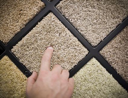 Ptt (tereftalato de politrimetileno) foi reconhecido pela comissão federal de comércio em 2009 como uma subclasse separada de fibras. Mohawk SmartStrand Carpet Review