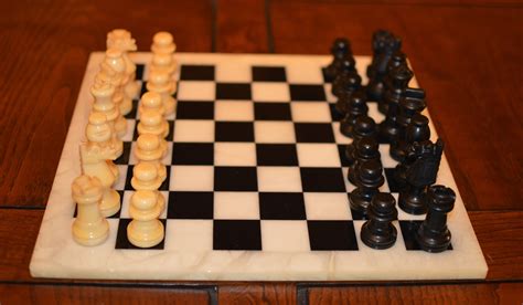 Vintage Alabaster Chess Set Hand Carved In Italy Never Used Etsy Polska