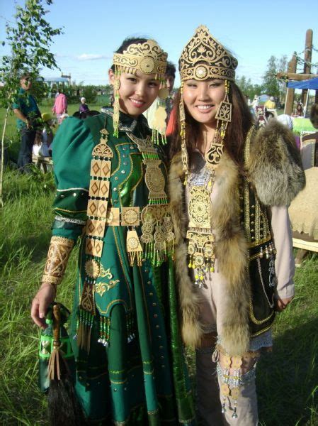 yakut festival ysyakh national clothes folk clothing traditional outfits