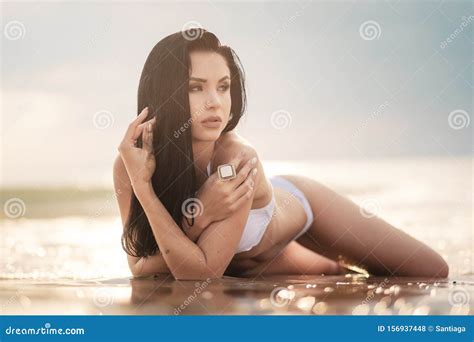 Fashion Photo Of Beautiful Tanned Woman Stock Photo Image Of Relaxing