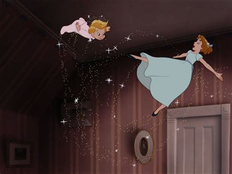 Wendy Darling Peter Pan Flying Wendy Pan Peter Screencaps Disney Return