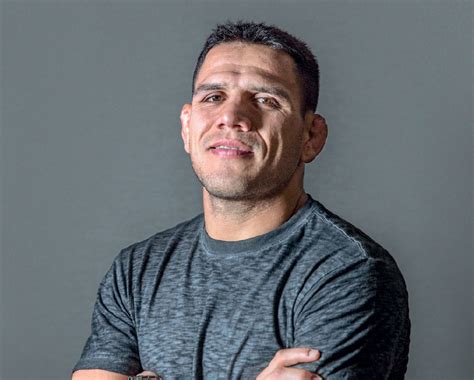 Table of contents daniela fittipaldi on instagram: Rafael dos Anjos revela amuleto da sorte (bem) peculiar para luta com Conor McGregor no UFC 197 ...