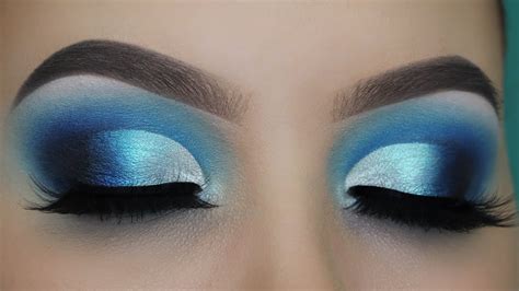 Silver Glitter Blue Cut Crease On First Glance The Colors Are Not So