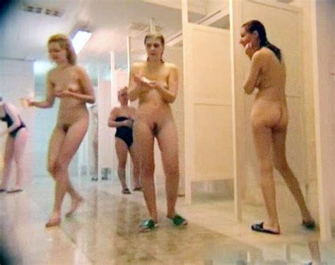 Girls In Shower At Gym Naked