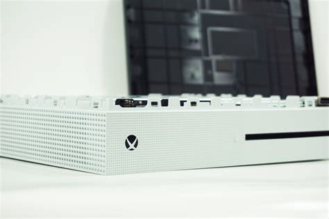 How To Open An Xbox One S Console For Repair Windows Central
