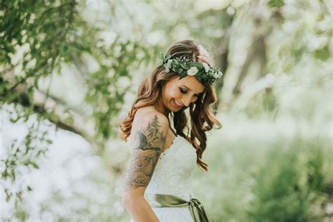 The old timers' cabin of edmonton is a historic building in edmonton, alberta, canada. Catherine & Joel // Old Timers Cabin Wedding // Sherwood ...