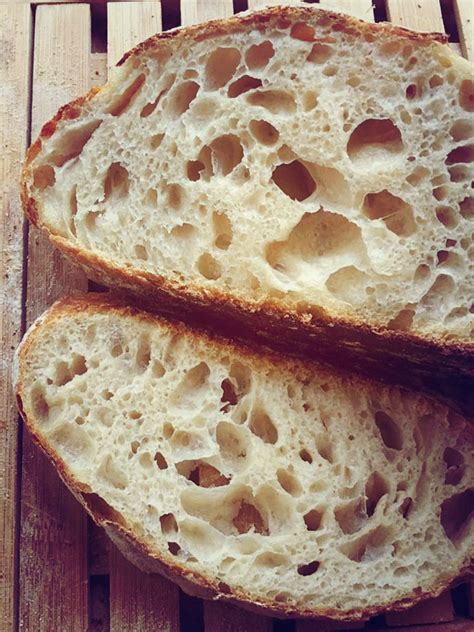 Sachez que l'apprentissage du pain maison n'est pas toujours chose facile. Recette du pain au levain liquide, pas à pas | Floured ...