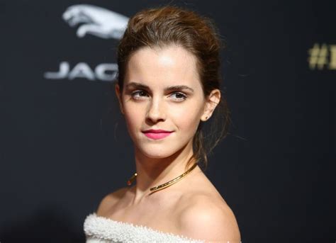 What The British Paparazzi Did To Celebrate Emma Watsons 18th Birthday