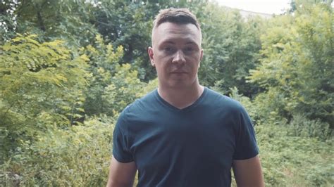 Від щирого серця зичу міцного здоров'я, бадьорості духа та впевненості у безхмарне конституційне майбутнє нашої спільної держави. Вітаємо з Днем Конституції України! - YouTube
