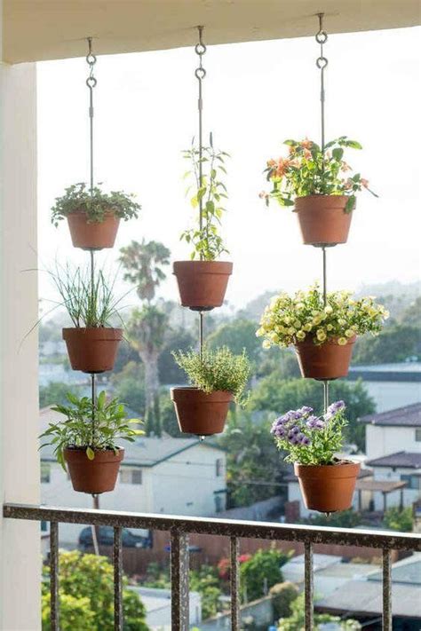 Parrilla premium balcón full con brasero colgante. 25 modelos de jardines verticales para espacios pequeÃ±os | Macetas de hierbas, Macetas ...
