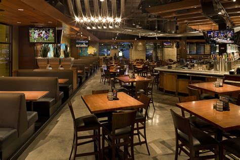 Yard House At The Springfield Town Center Now Open