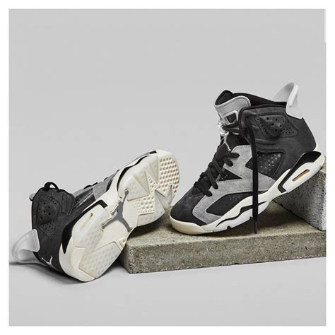 UNSTABLE FRAGMENTS (Posts tagged sneakers) | Shoes sneakers jordans, Sneakers, Sneakers nike