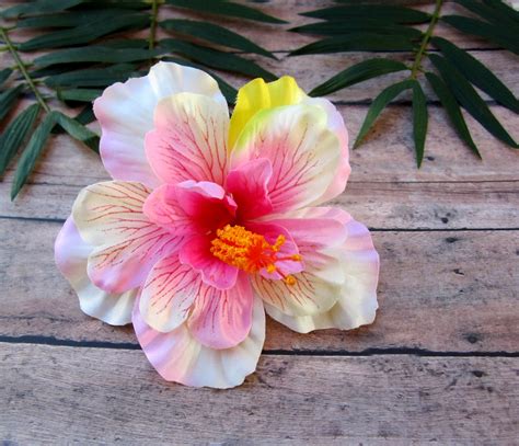 Najlepsze oferty i okazje z całego świata! Pink and White Hibiscus Hair Clip PinUp Tropical Hair Clip
