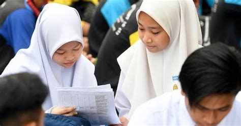 Kementerian pendidikan malaysia (kpm) dalam dokumen ini. PENJADUALAN SEMULA KALI KEDUA TAKWIM PEPERIKSAAN KENDALIAN ...