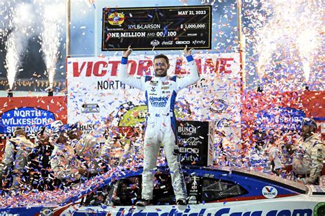 Larson Dominates For Third Nascar All Star Race Win Takes Home 1