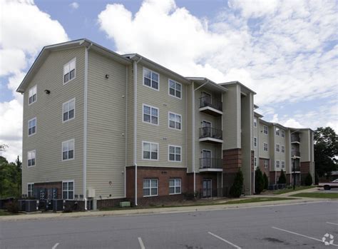 This hotel is less than a few miles from both museums and offers. Apartments for Rent with 4 and up Beds in Columbus, GA ...
