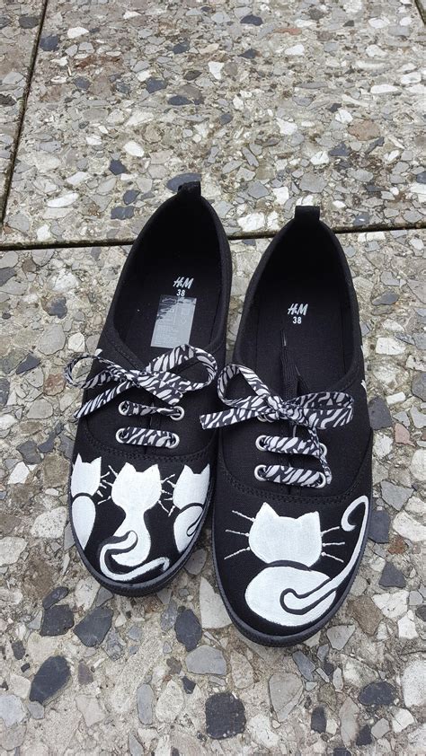 Painted Sneakers With Cats Cats Sneakers Painted Shoes Art Etsy