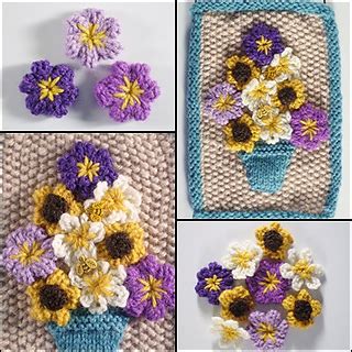Frankie brown took the knitting world by storm when she pblished her needle knit ten stitch blanket 10 years ago. Ravelry: August Quilt pattern by Frankie Brown