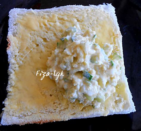 Ramai yang bertanya kenapa sedikit butter yang lembut untuk sapuan di roti. SANDWICH TELUR - Semudah ABC | Fiza's Cooking