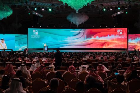 انطلاق أعمال مؤتمر رجال الأعمال العرب والصينيين في الرياض رؤيا الإخباري