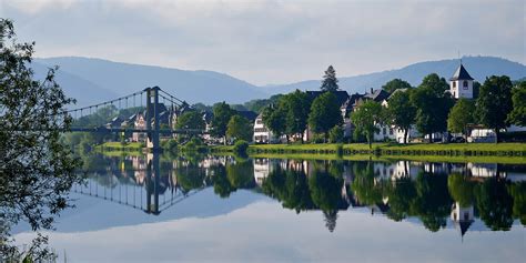 Maybe you would like to learn more about one of these? Hotel an der Mosel - Moselhotel Sonnenuhr mit Blick auf ...