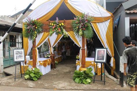 Harga paket dekorasi pernikahan di rumah bisa kamu dapatkan mulai dari 10 juta. Inspirasi Dekorasi Pernikahan Ini Cocok Untuk Gelar ...