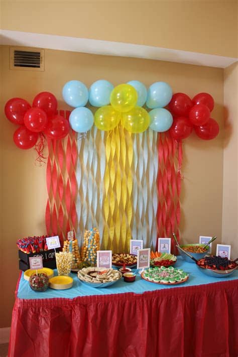 Here below are 30 awesome birthday party decorations that every kid will love, and this simple party decoration uses fork as placeholder. Pin de Elissa Carrillo Hilt en Party Decor | Decoraciones ...