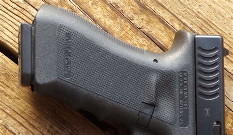 Glock 17 Rtf 9mm Handgun Product Review With Range Test By Pat Cascio