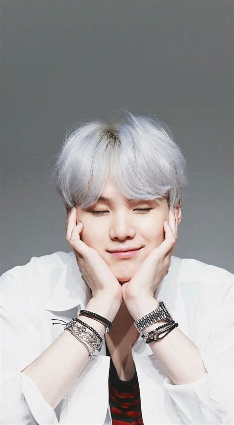 Min yoongi is like that one friend that is really quiet but super sarcastic and savage, i love both. •Min Yoongi~BTS Suga facts• in 2020 | Suga abs, Bts suga ...