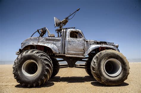 Kustom♛king Killer Cars In Mad Max Fury Road