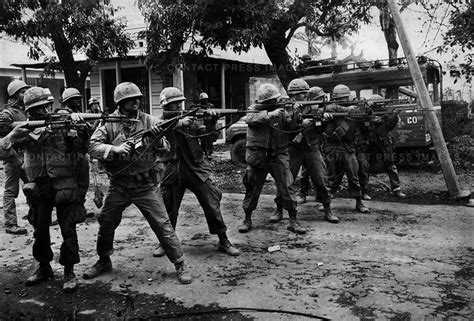 Us Marines Têt Offensive Battle Of Hué Vietnam February 1968