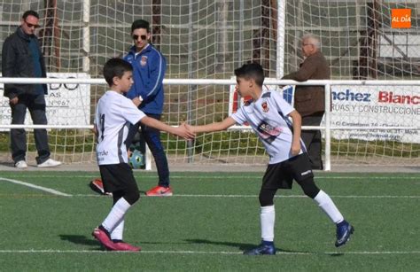 El Ciudad Rodrigo Cf Busca Jugadores Para La Temporada 20202021